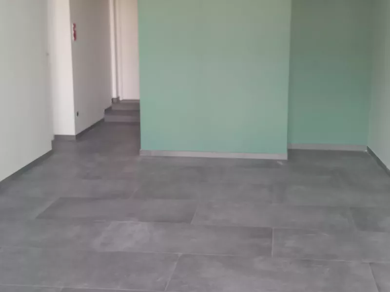 Rénovation annexe : intérieur carrelé